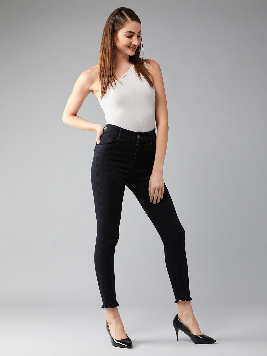 24/7 Comfort Black Skinny Fringed Detailing High-Rise Clean-Look Solid Cropped Stretchable Denim Jeans