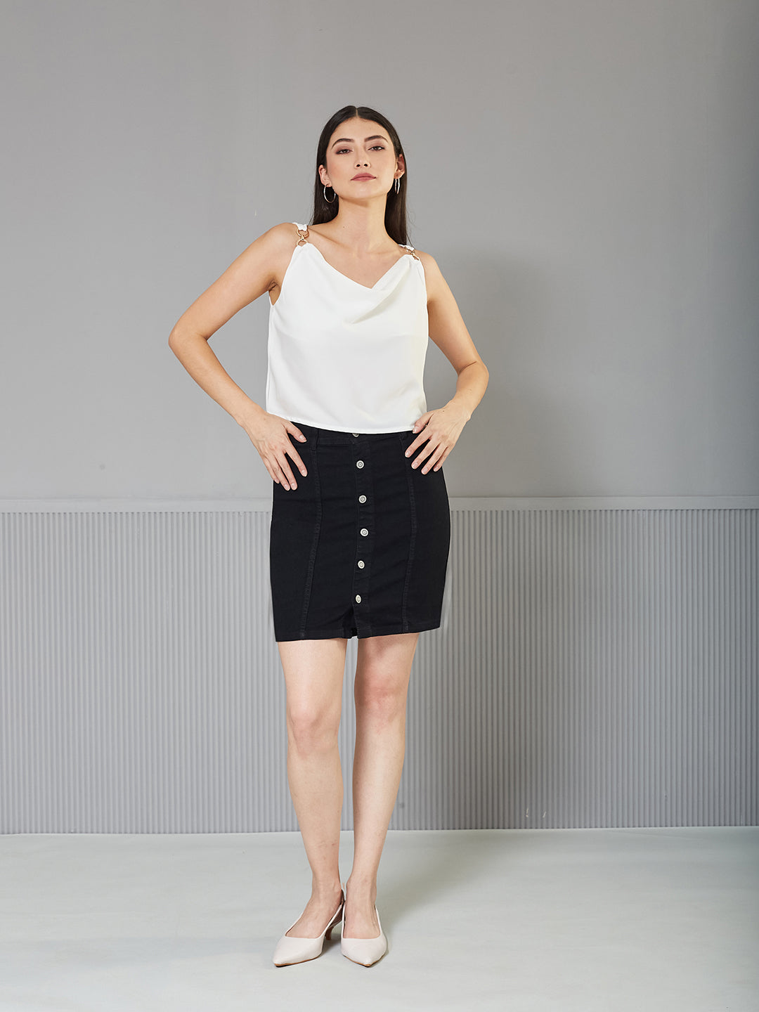 Black Stretchable Solid A-line Mini Denim Skirt for Women