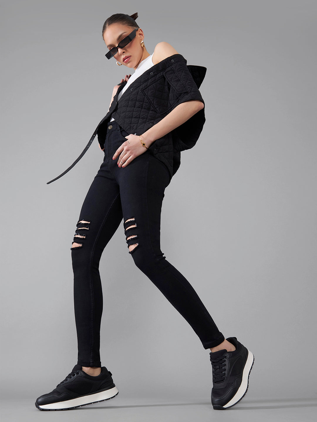 24/7 Comfort Black High-Rise Mild Distress Stretchable Denim Jeans