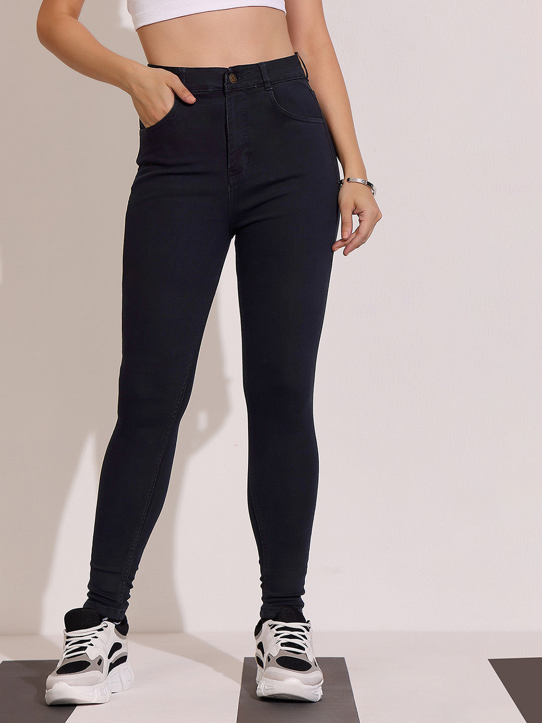 Women's Black Skinny Fit High Rise Clean Look Regular Length Clean Look Stretchable Denim Jeans