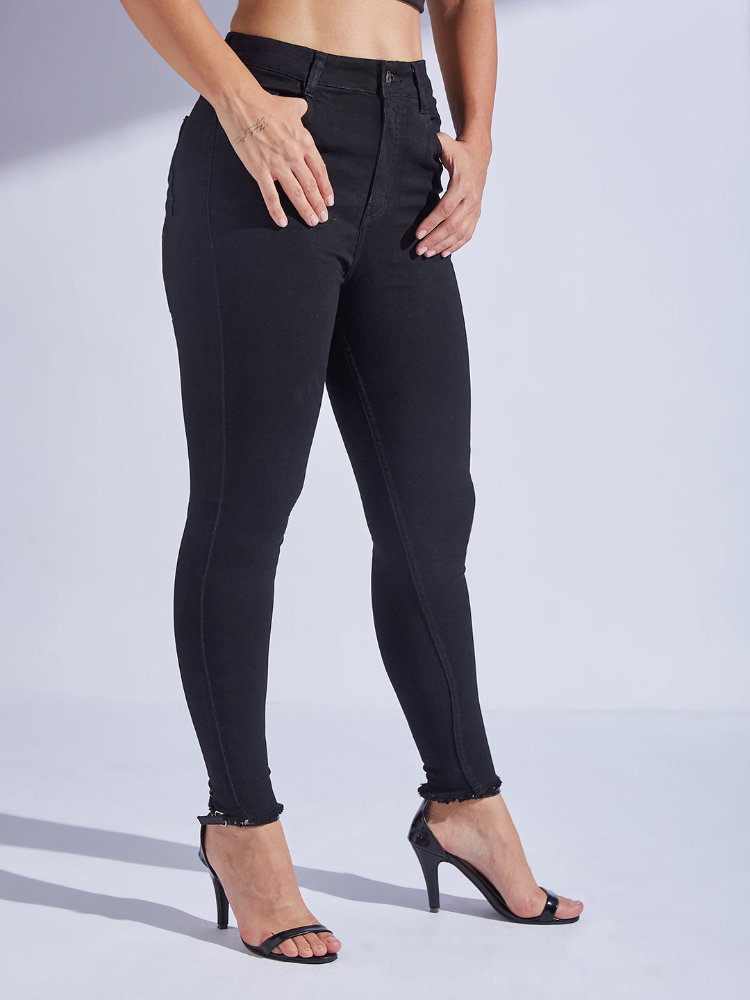 Women's Black Skinny Fringed Detailing High-Rise Solid Cropped Stretchable Denim Jeans
