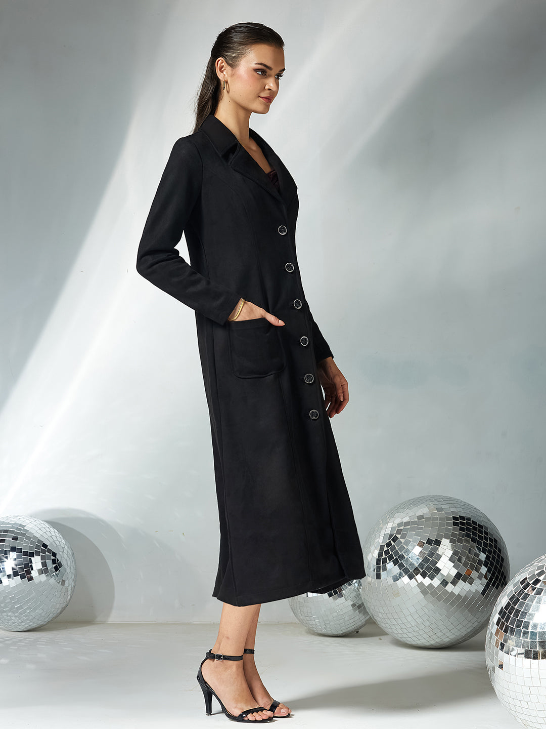 Women's Black Solid V-Neck Full Sleeves Patched Pocketed Polyester Button Down Longline Winter Wear Jacket