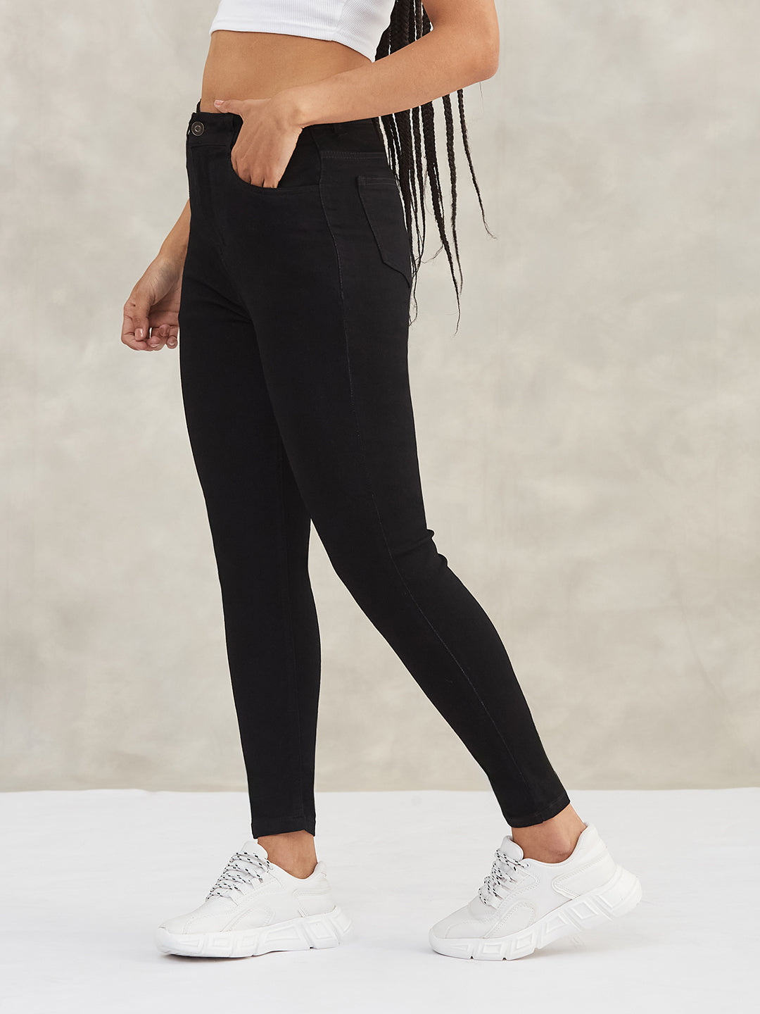 Women's Black Skinny High-Rise Stretchable Denim Jeans