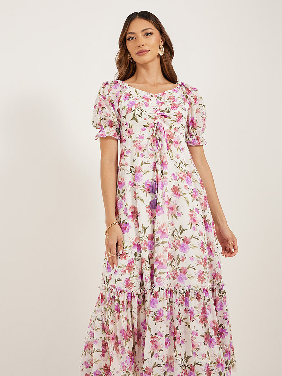 Women's Multicolored Base White Floral Sweet-heart Neck Puffed Sleeves Ruching/Tiered Georgette Maxi Dress