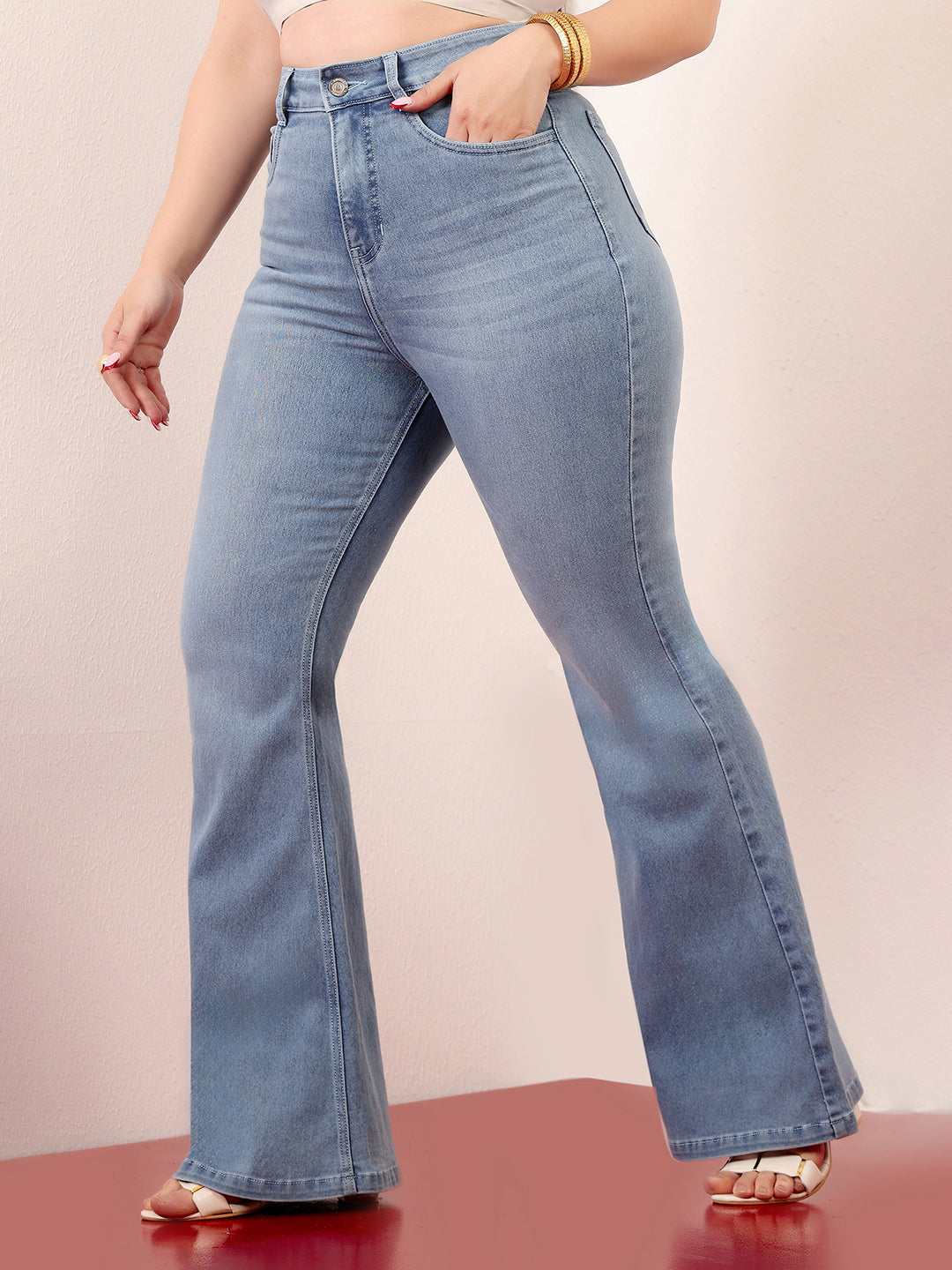 CHASEshape™ Women's Light Blue High-Rise Clean-Look Stretchable Denim Bootcut Shaping Jeans