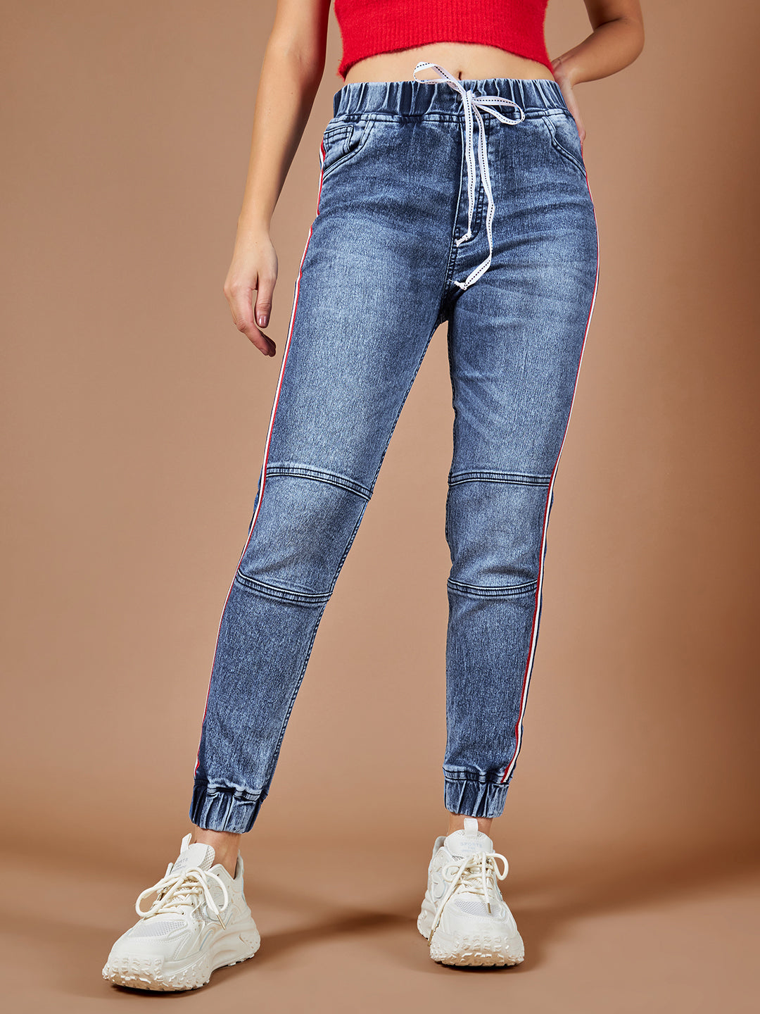 Women's Blue Relaxed Fit Mid Rise Regular Length Multicolor Twill Tape Detailing Denim Stretchable Jogger Pants
