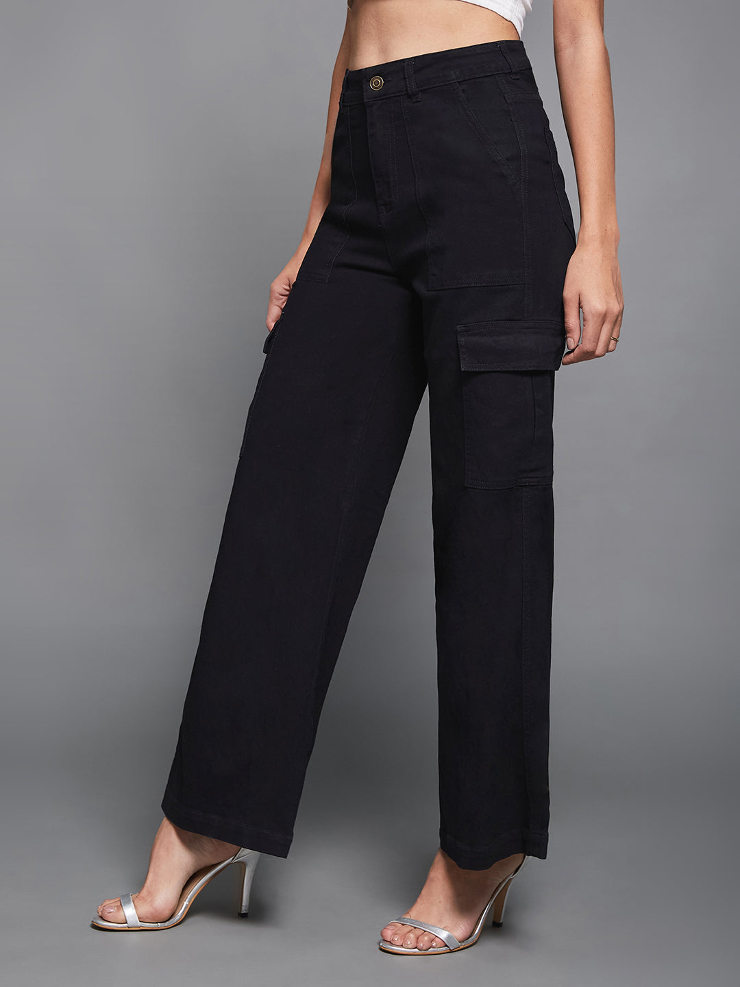 CHASEstretch™ Women's Black Wide-Leg High-Rise Denim Cargo Jeans