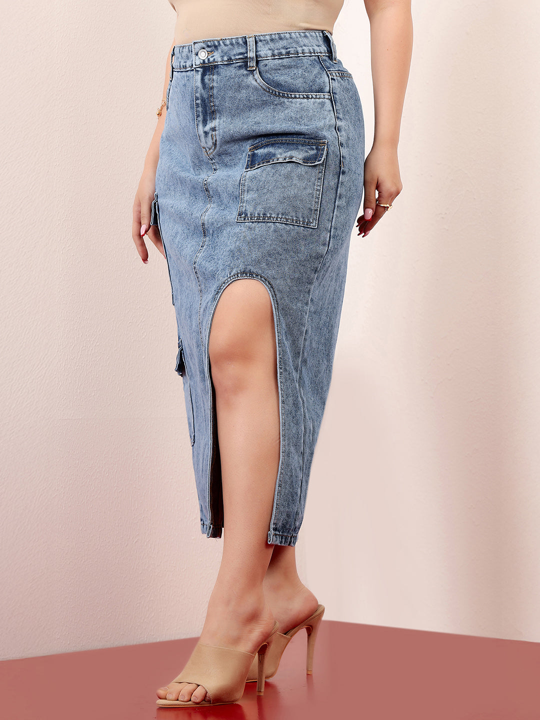 Women's Blue Straight-Fit High-Rise Clean-Look Non-stretchable Denim Midi Skirt