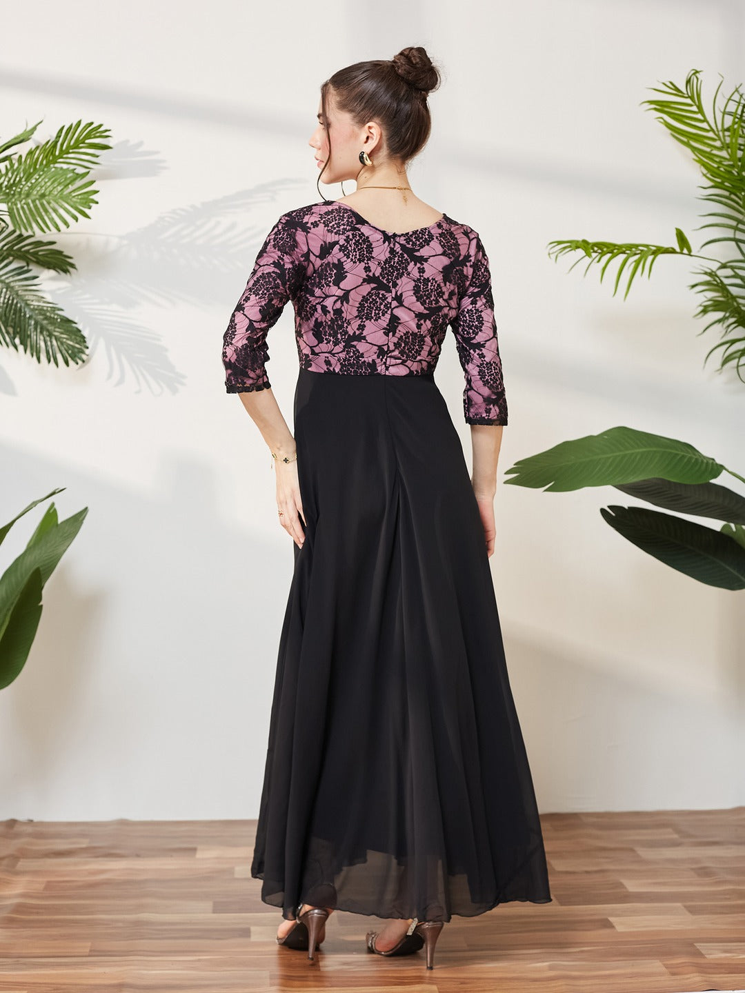 Black And Lavender Sweet heart neck 3/4 Sleeve Self Design Fit & Flare Maxi Dress for Women