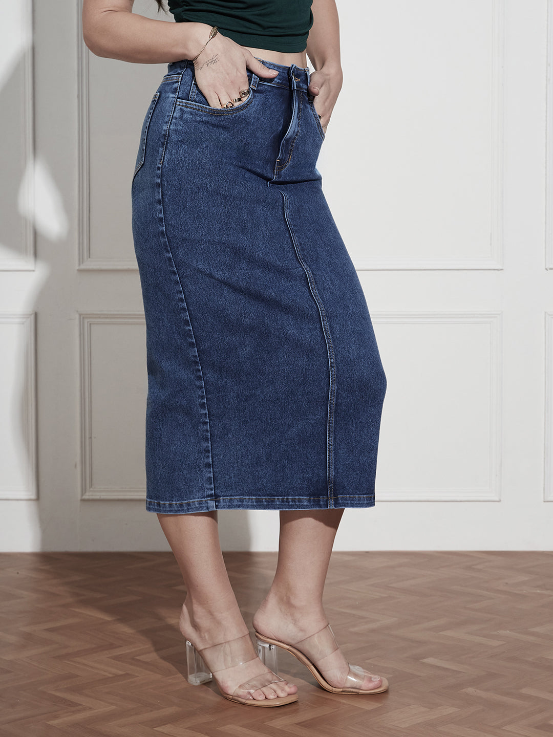 Women's Dark Blue High-Rise Stretchable Denim Midi Skirt with Back Slit – Shaping Fit