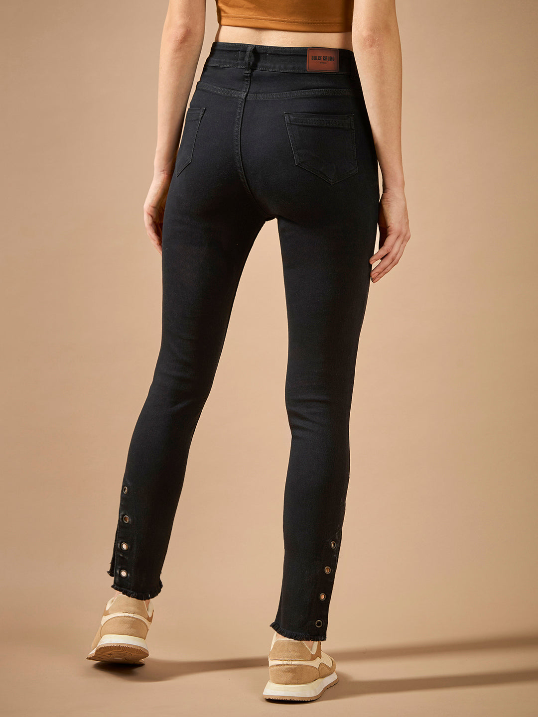 Women's Black Skinny-Fit Relaxed High-Rise Regular-Length Denim Stretchable Jeans