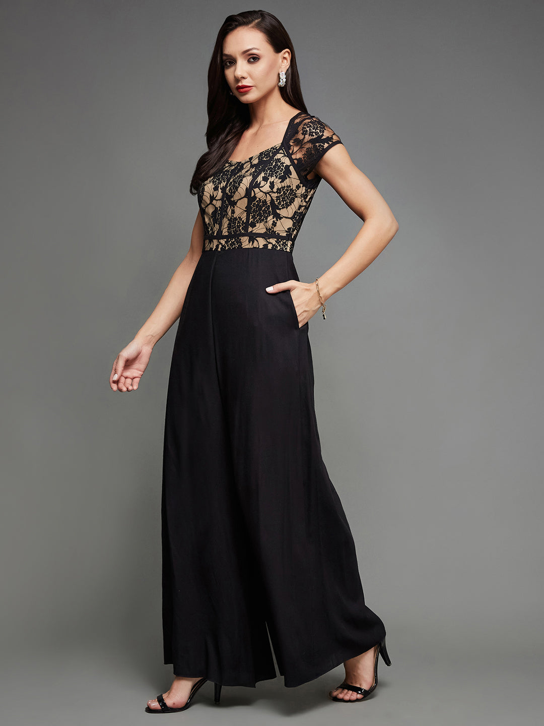 Women's Black Sweetheart Neck Raglan Sleeve Floral Lace Overlaid Jumpsuit
