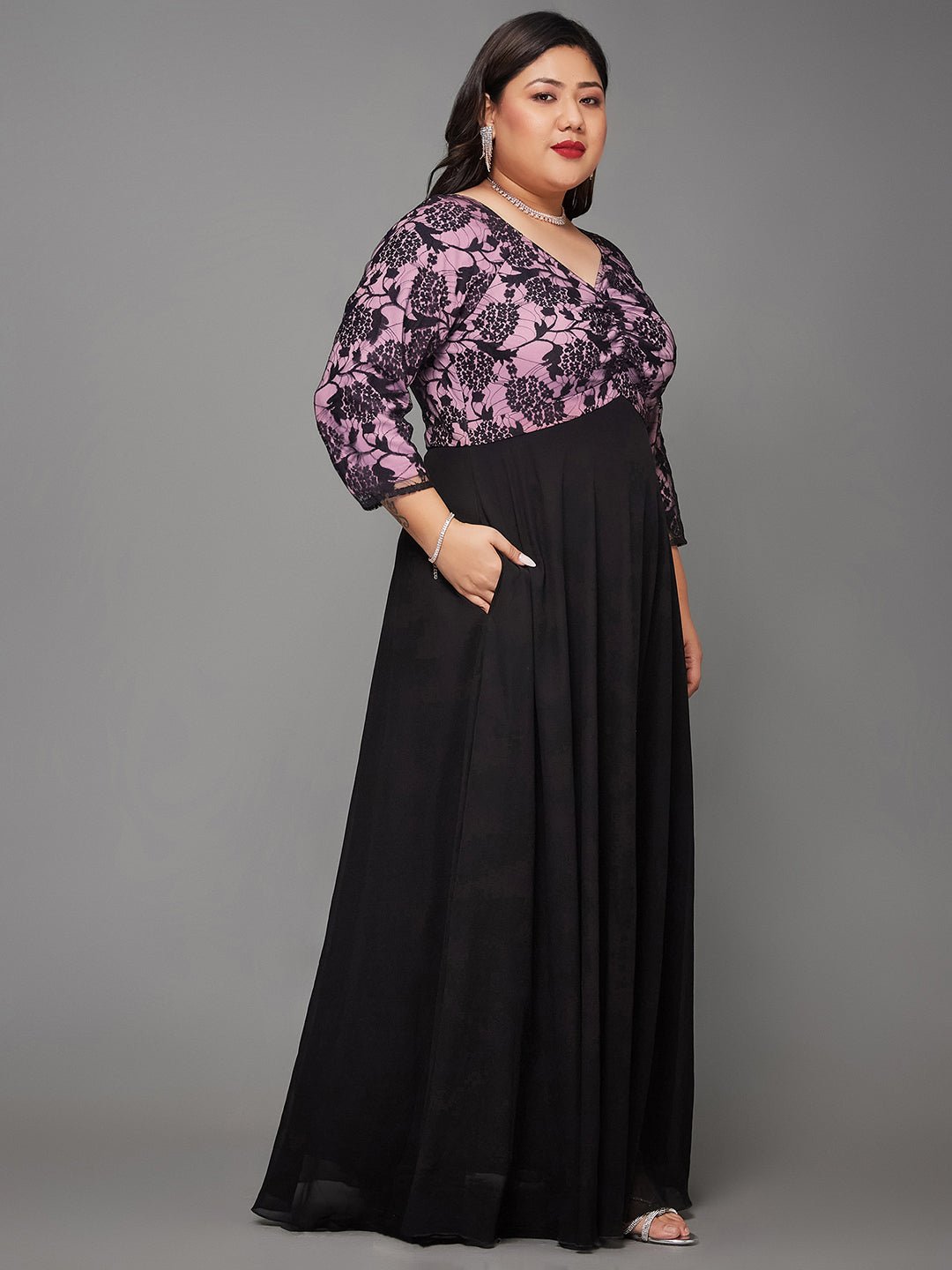 Black And Lavender Sweet heart neck 3/4 Sleeve Self Design Fit & Flare Maxi Dress for Women