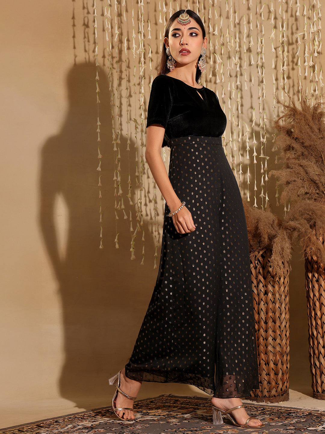 Women's Black Boat Neck Half Sleeve Wide-Leg Regular-Length Polyester Printed Jumpsuit