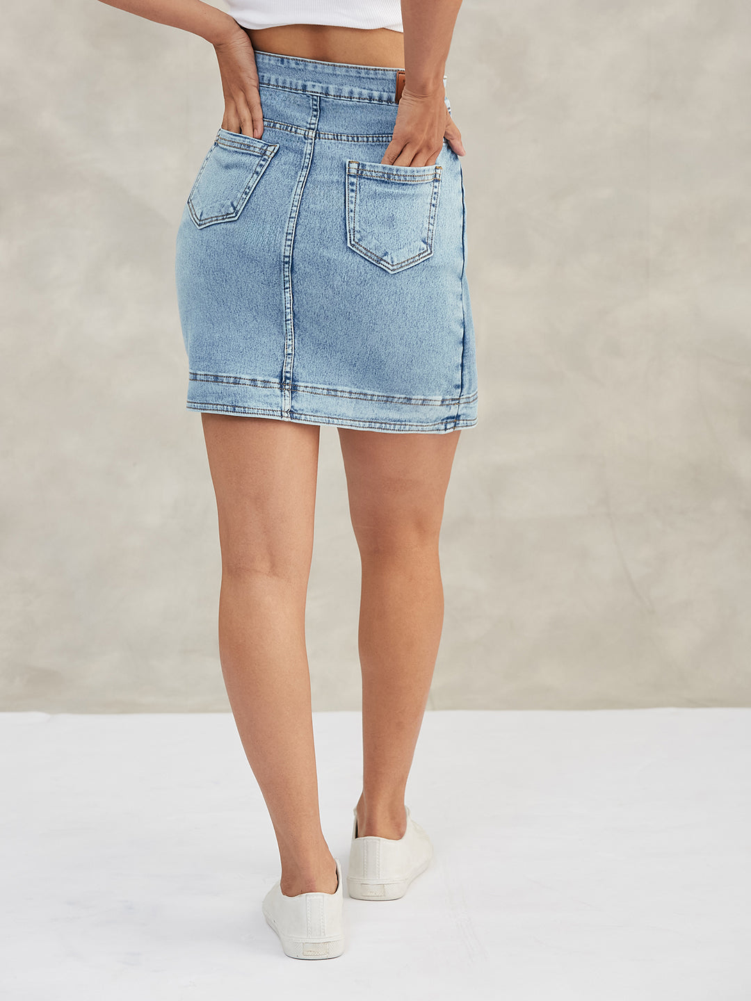 Women's Light Blue High-Rise Above-Knee Stretchable Denim Skirt