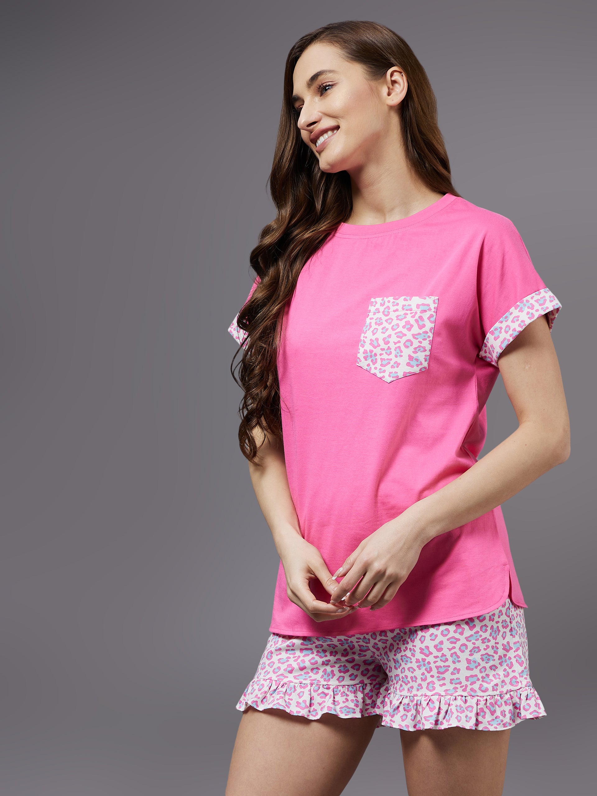 Women's Off white Printed Regular Shorts