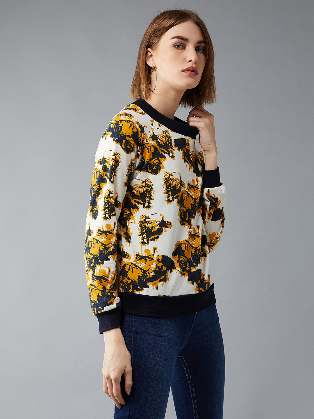 Women's Multicolored-Base-White Round Neck Full Sleeves Abstract Raglan Regular Length Sweatshirt