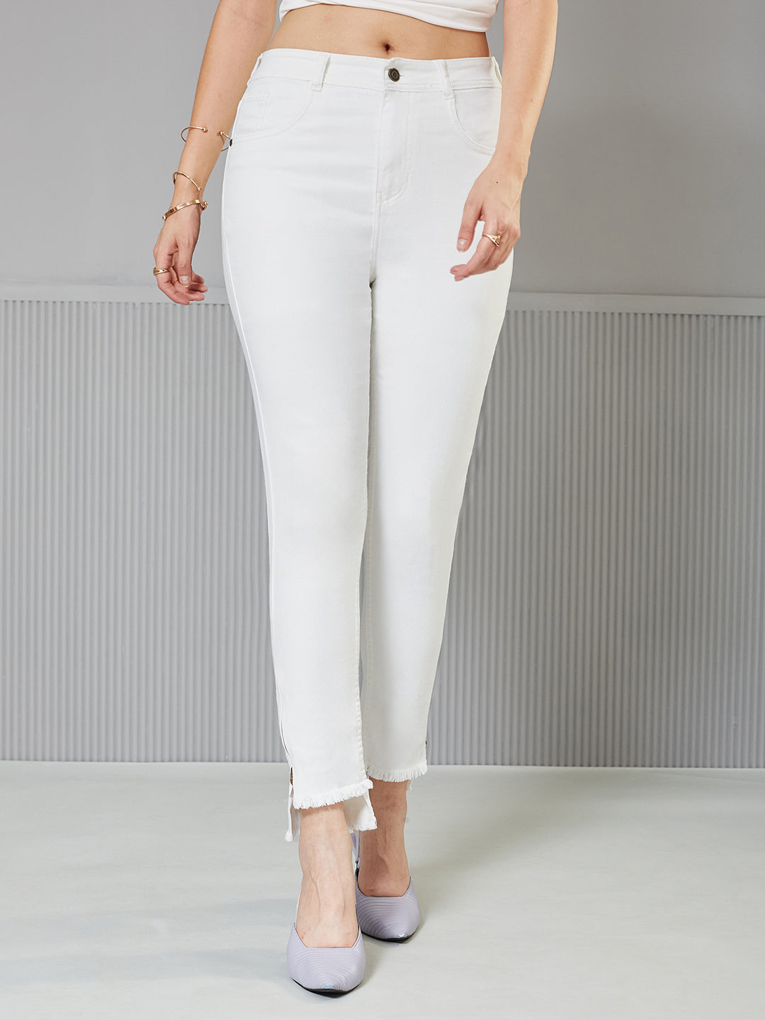 CHASEstretch™ White Skinny-Fit High-Rise Side Slit Raw Edge Detailing Cropped Stretchable Denim Jeans for Women