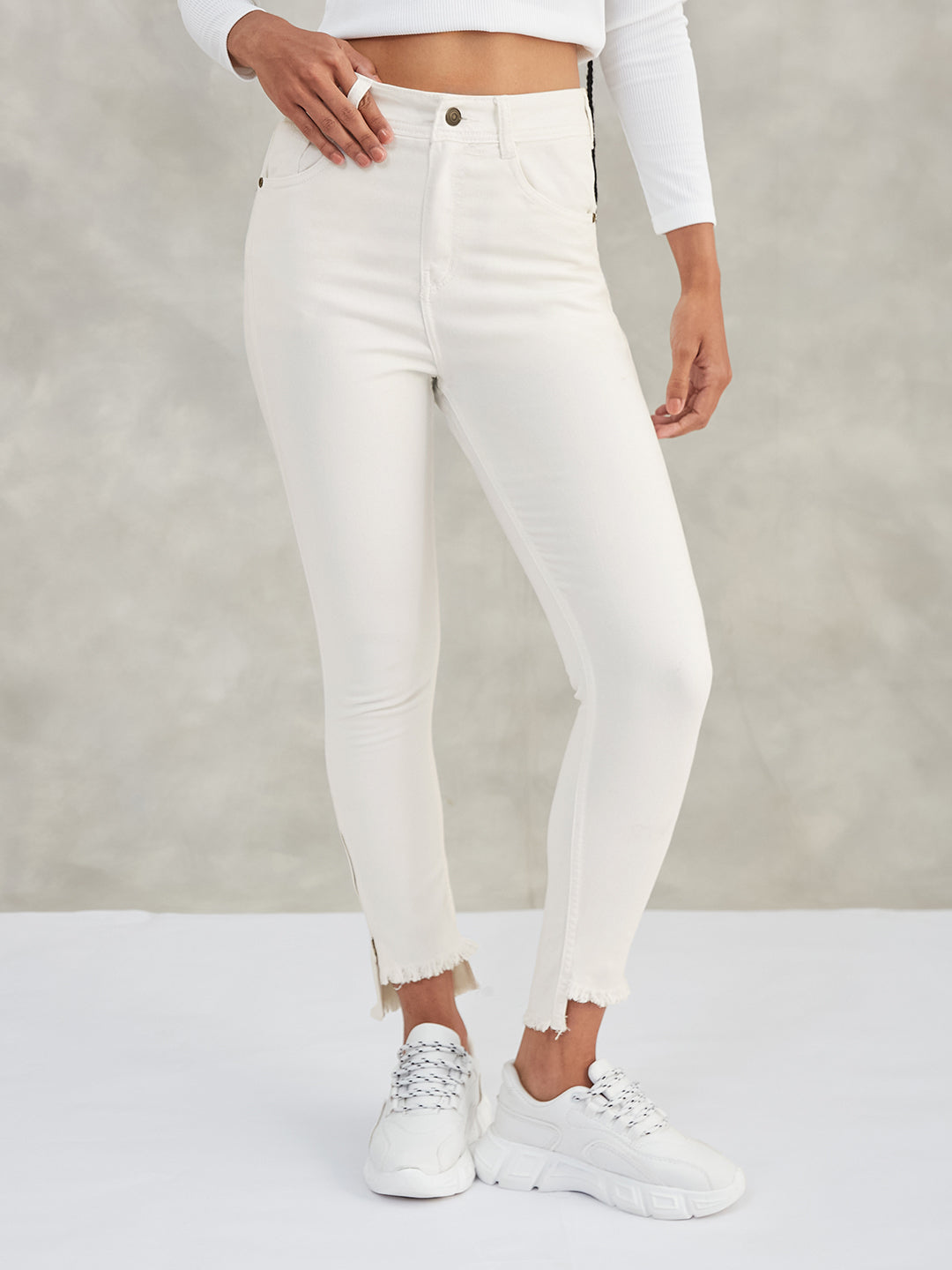 Women's White Skinny High-Rise Side-Slit Raw-Edge-Detailing Cropped Stretchable Denim Jeans