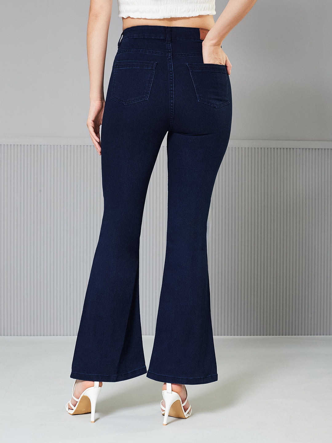 Women's Navy Blue Bootcut High-Rise clean-look Regular Stretchable Denim Jeans