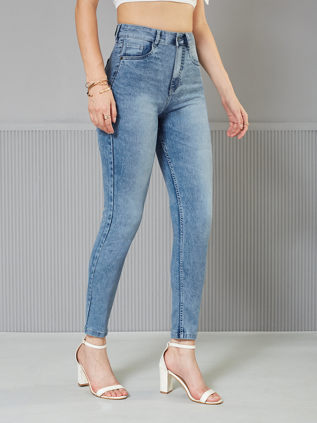 Women's Light Blue Slim Fit High-Rise Light Wash Denim Stretchable Jeans