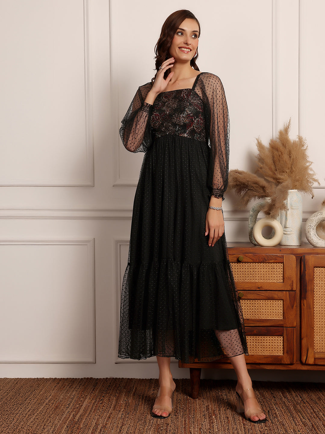 Women's Black Square-Neck Raglan Sleeve Floral Tiered Midi Dress