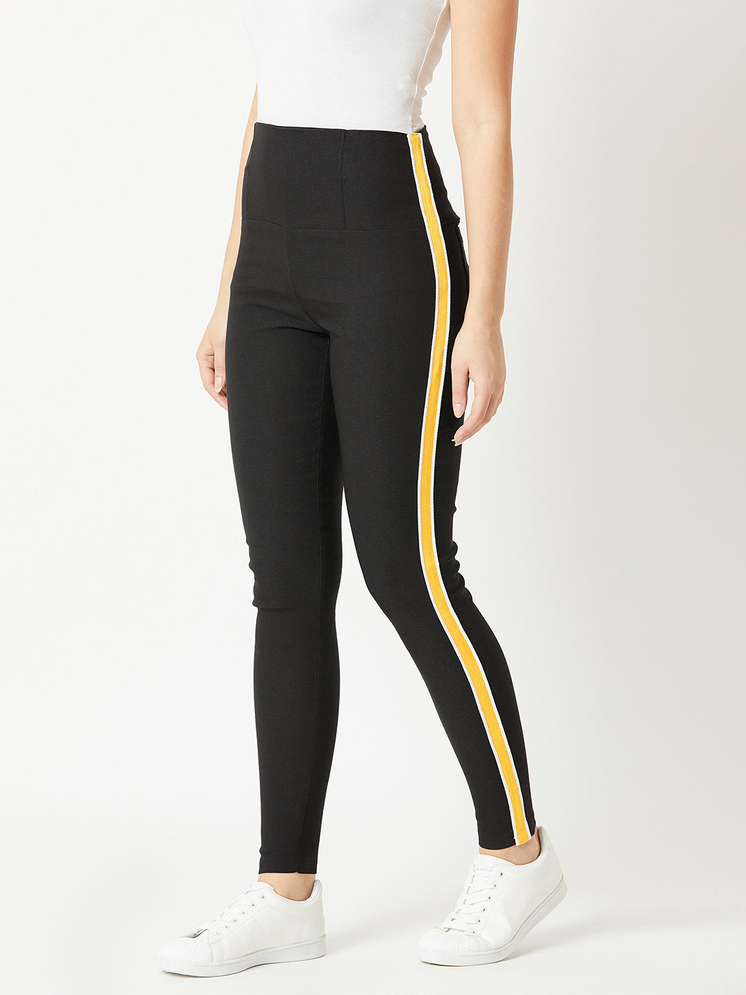 Women's Black Solid Regular Length High Waist Knitted Slim Fit Twill Tape Detailing Jeggings