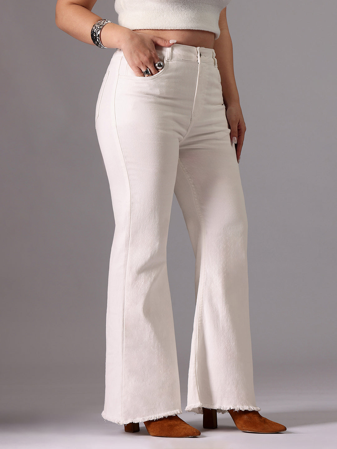 Women's White Bootcut High-Rise Clean-Look Stretchable Denim Jeans