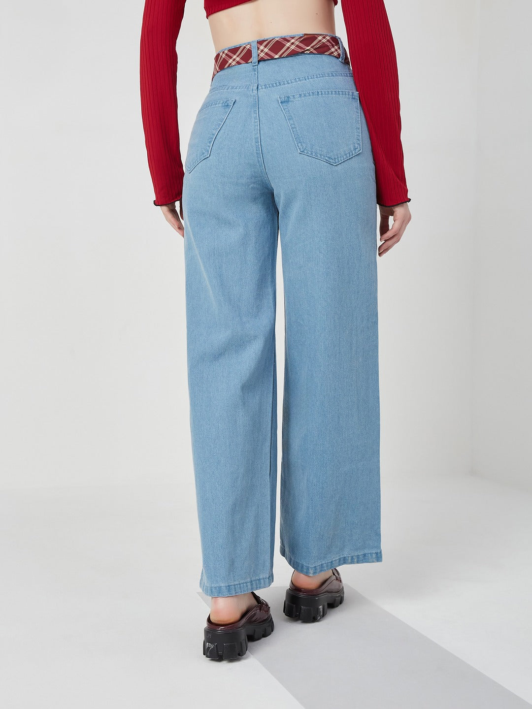 Light Blue Straight-Fit with detachable trendy semi formal contrast necktie cotton buffalo checks design scarf waist belt High-Rise Non-Stretchable Denim Jeans for Women