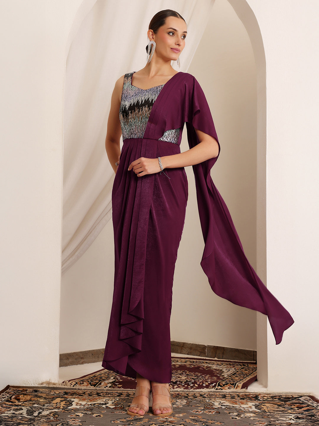 Women's Wine Sweetheart Sleeveless Embellished Pleated Satin Maxi Dress