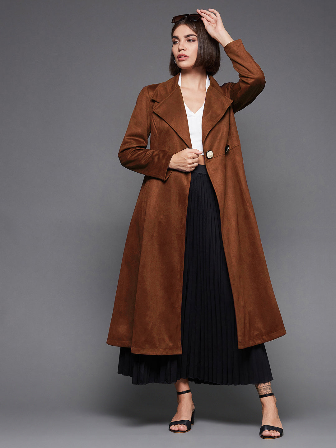 Women's Brown Solid V-Neck Full Sleeves Side Pocketed Polyester Double Breasted Longline Blazer Jacket