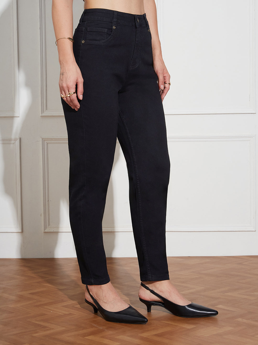 Black High Rise Clean Look Regular-Length Stretchable Denim Mom Jeans for Women