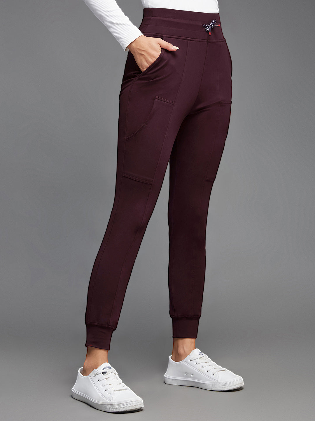 Crease Ease Women's Solid Wine Relaxed Fit Regular-Length Tiggers
