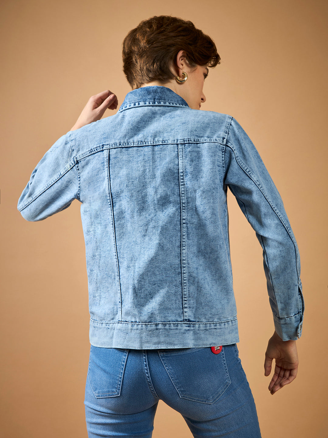 Women's Light Blue Collared Full Sleeve Buttoned Twill Tape Detailing Solid Denim Jacket