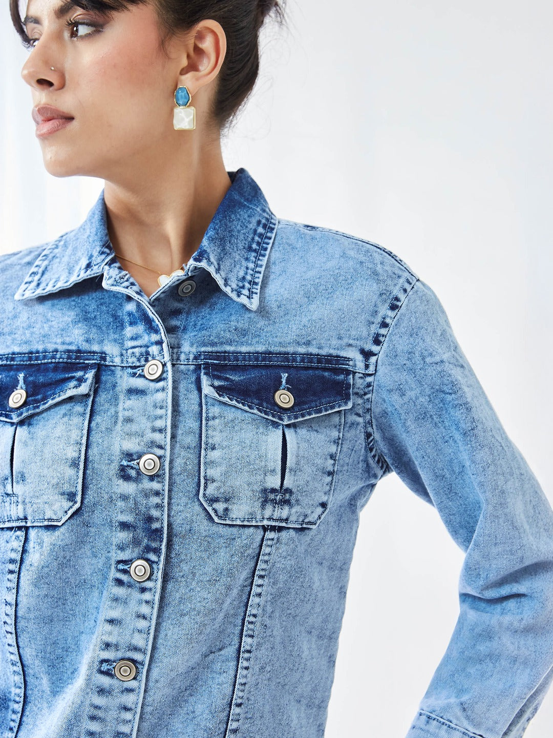 Light Blue Collared Full Sleeves Solid Buttoned Denim Jacket for Women