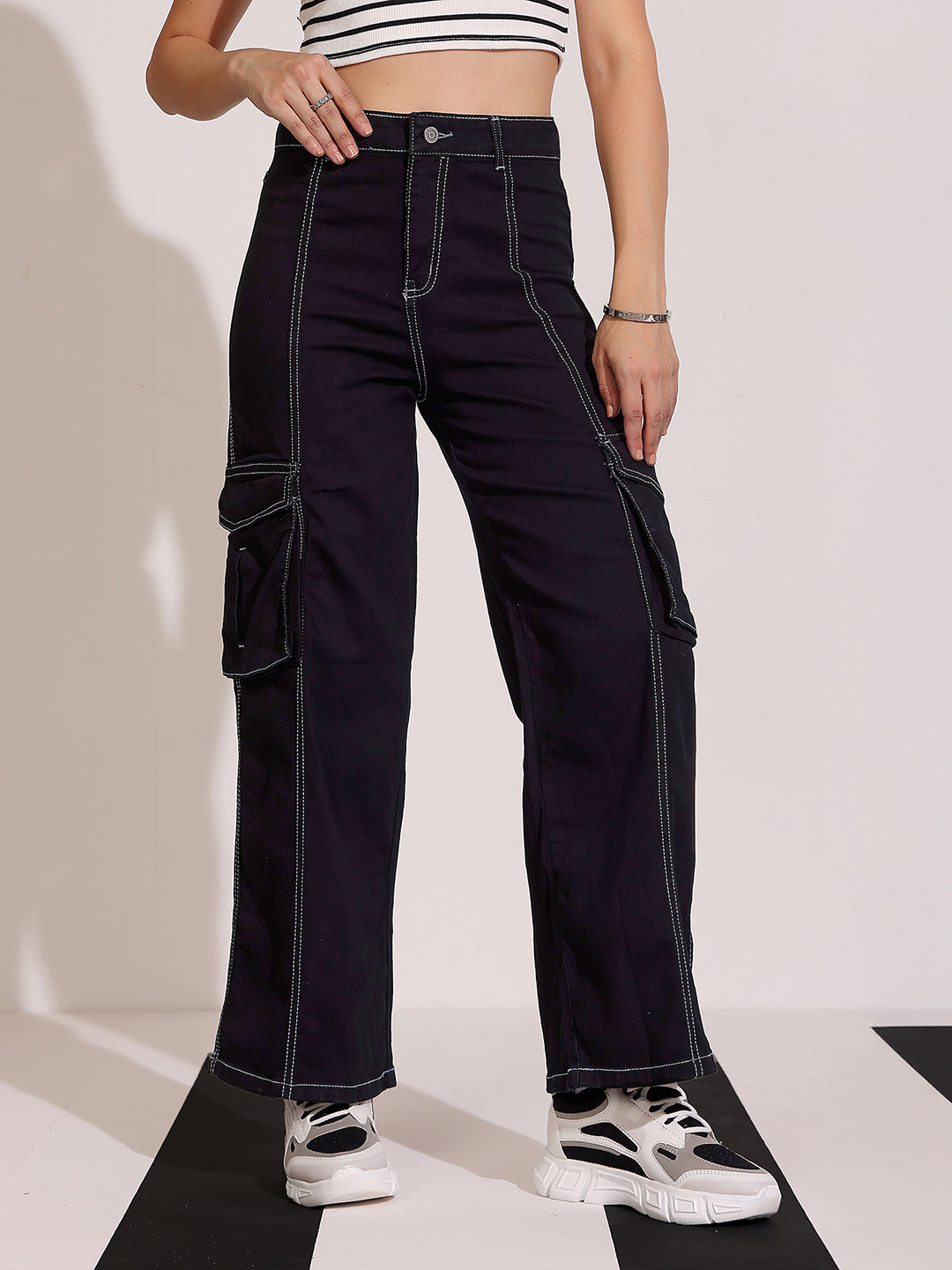 Women's Black Wide-Leg High-Rise Clean-Look Regular-Length Stretchable Patch-Pocketed Denim Jeans