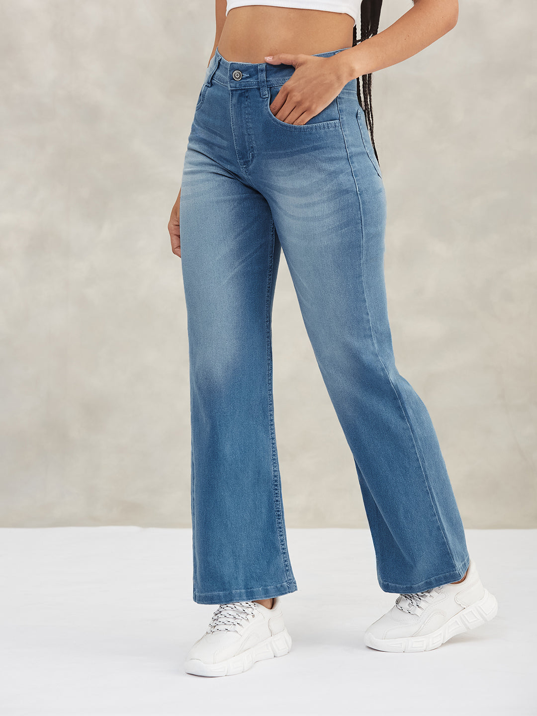 Women's Light Blue Wide-Leg Mid-Rise Blast-Effect Lightweight Denim Jeans