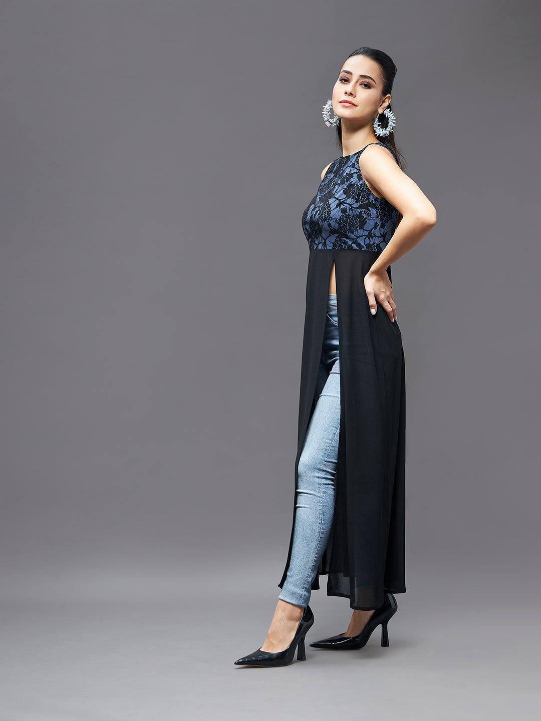 Women'S Black Boat Neck Sleeveless Self Design Lace Overlaid Polyester Maxi Top