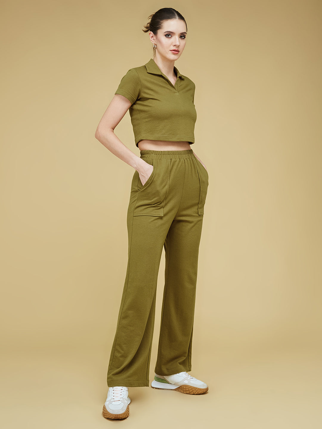 Women's Olive Green Shirt Collar Short Sleeve Solid Regular-Length Cotton Sporty Co-Ord Set