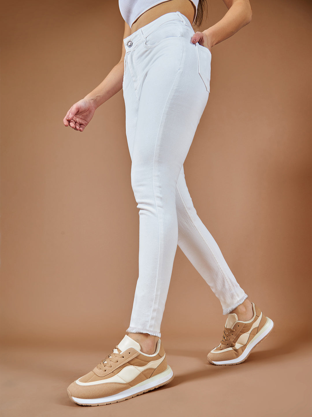 24/7 Comfort White Skinny-Fit High-Rise Cropped Raw Edge Detailing Stretchable Denim Jeans