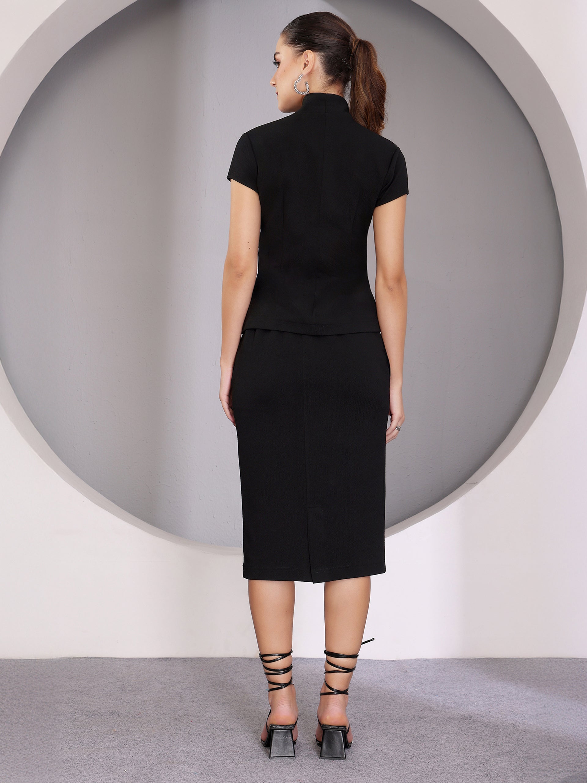 Women's Black Collared Short Sleeve Solid Pleated Knee-Long Co-Ord Set
