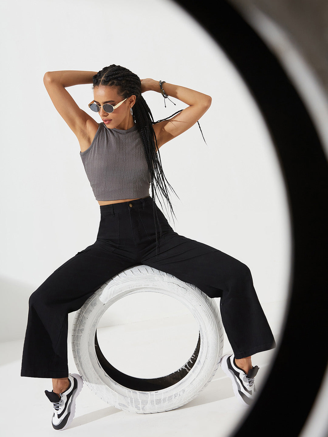 CHASEstretch™ Black Wide-Leg High-Rise Clean-Look Stretchable Denim Cargo Jeans for Women