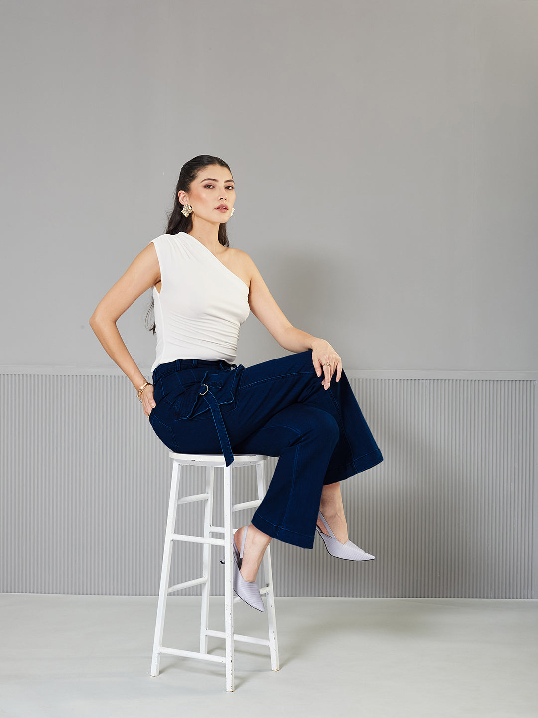 Women's Navy Blue Bootcut High-Rise clean-look Regular Stretchable Denim Jeans