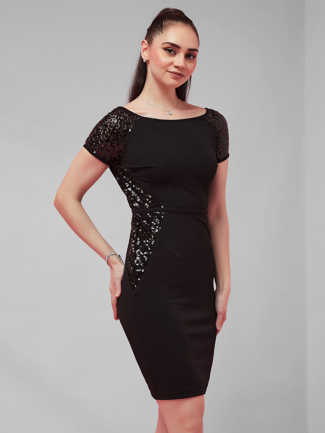 Black Round Neck Raglan sleeves Solid Bodycon Mini Dress for Women