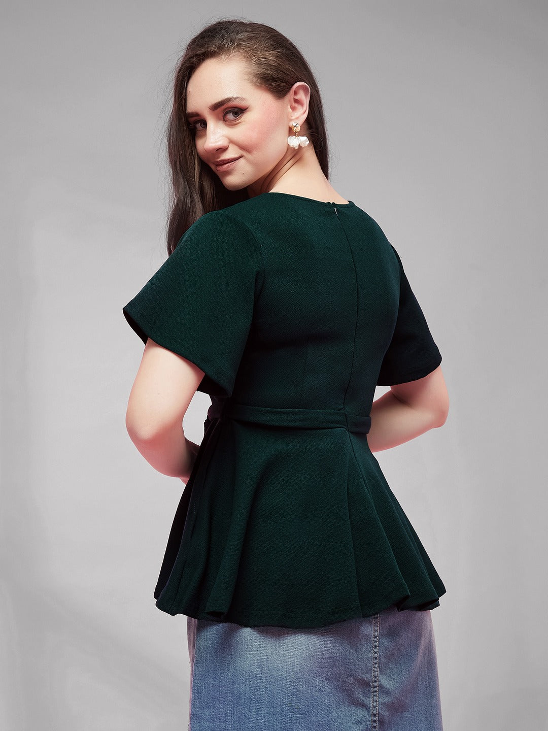 Green Solid Polyester Slim Fit Round Neck Short Sleeve Regular Length Top for Women