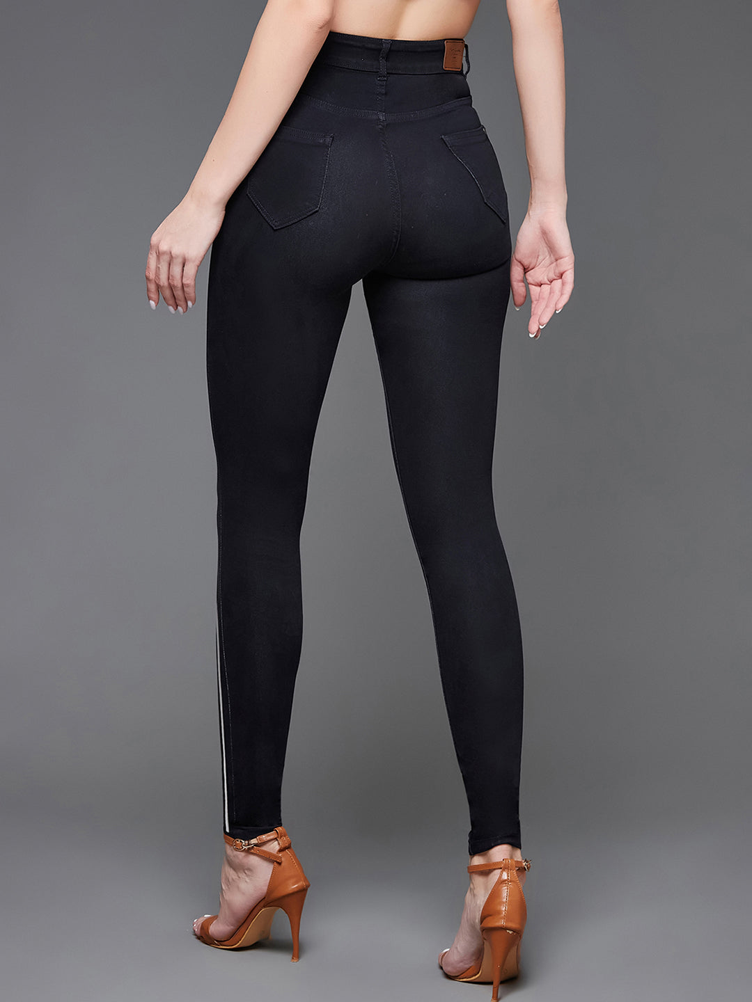 24/7 Comfort Black Slim-Fit Mid-Rise Twill Tape Detailing Crop Length Stretchable Denim Jeans