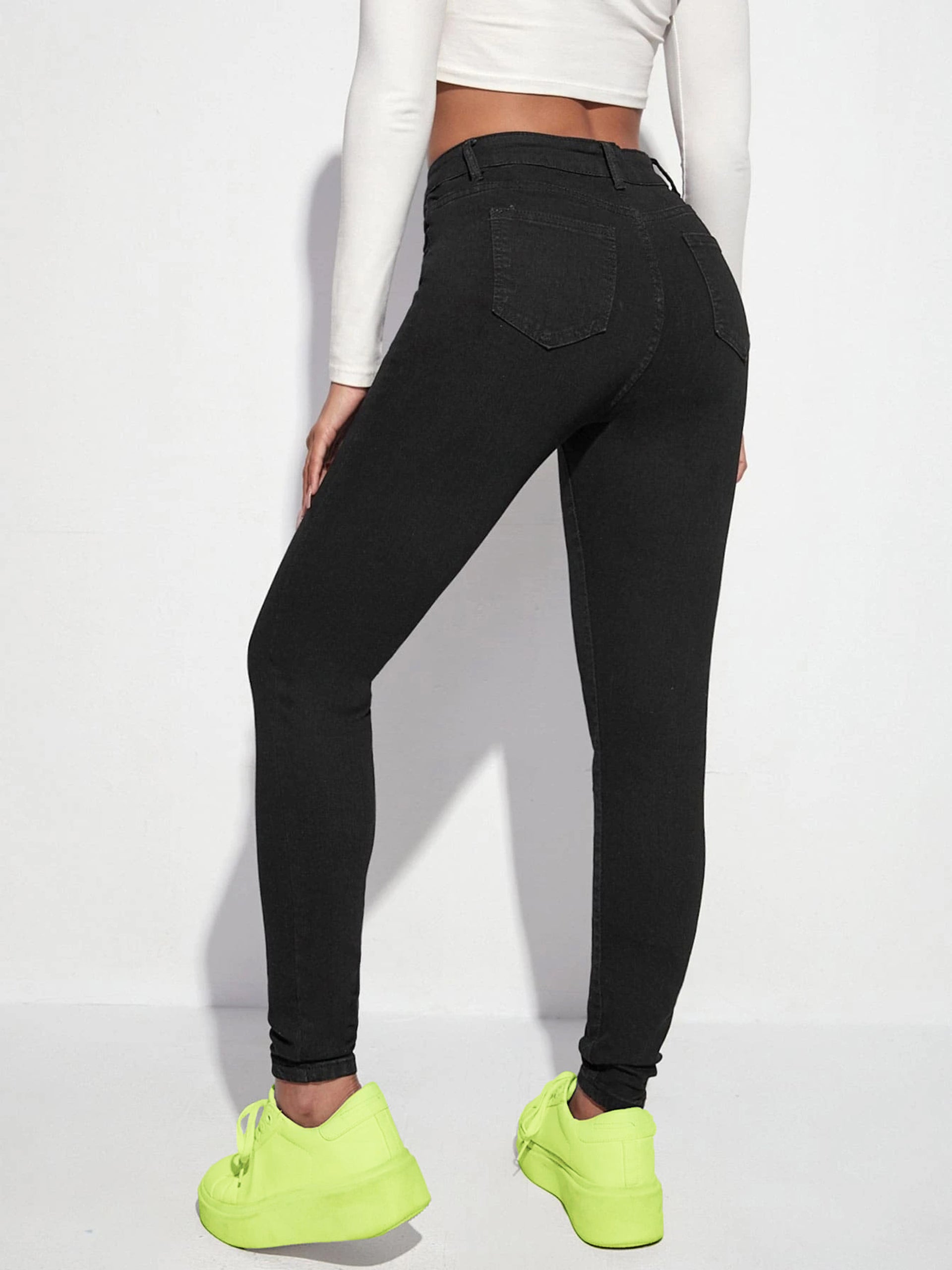 Women's Black Skinny High-Rise Clean-Look Regular-Length Stretchable Denim Jeans