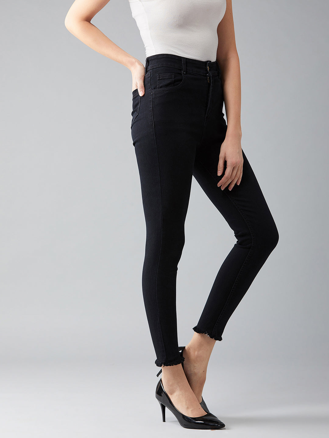 24/7 Comfort Black Skinny Fringed Detailing High-Rise Clean-Look Solid Cropped Stretchable Denim Jeans