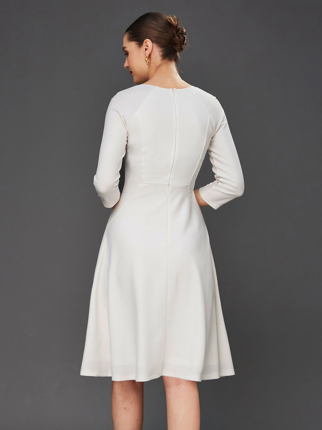 Women's Off White Solid Square Neck Raglan Sleeves Side Pocketed Polyester Fit and Flare Knee-Length Dress