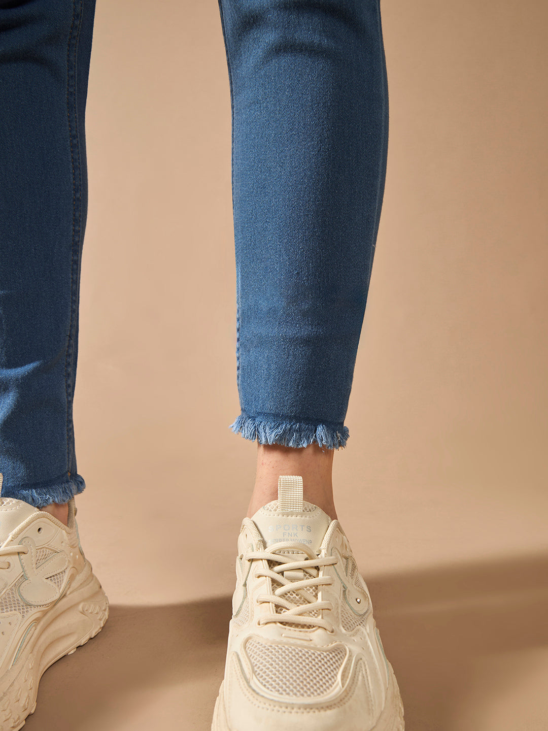 Women's Blue Skinny High-Rise Cropped-Length Fringe Detailing Stretchable Denim Jeans